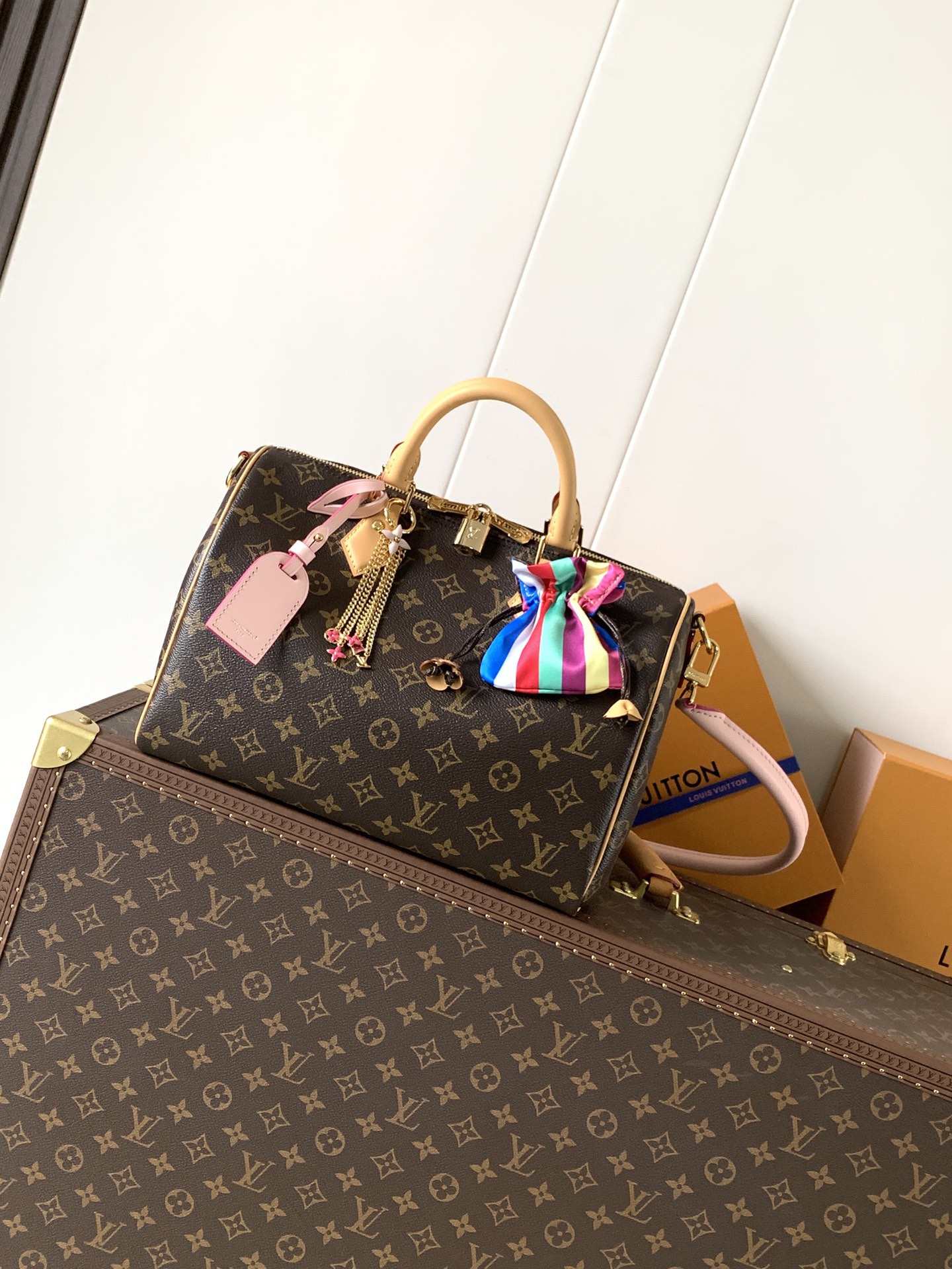 Louis Vuitton LV Classic Handbag Premium Canvas Model P190LV Top Handle Elegant Look Fashion Accessory